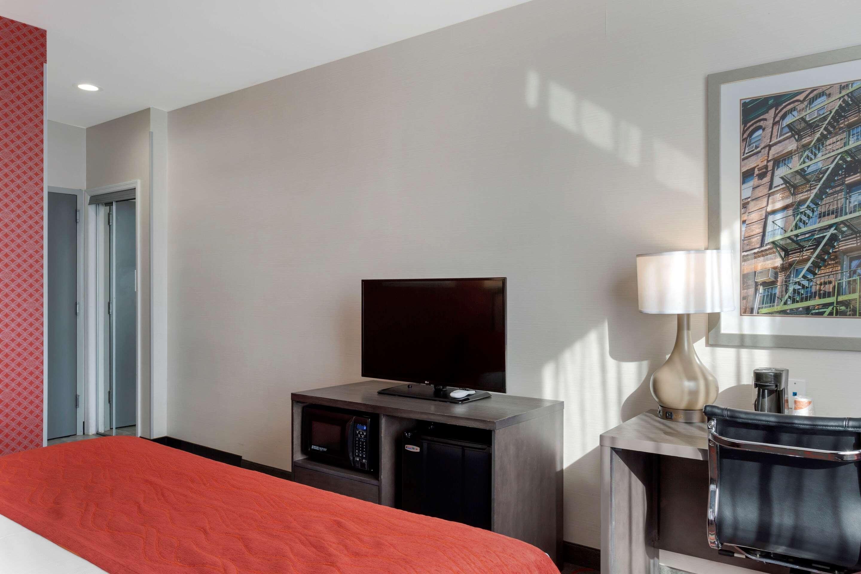 Comfort Inn&Suites near Stadium New York Eksteriør bilde