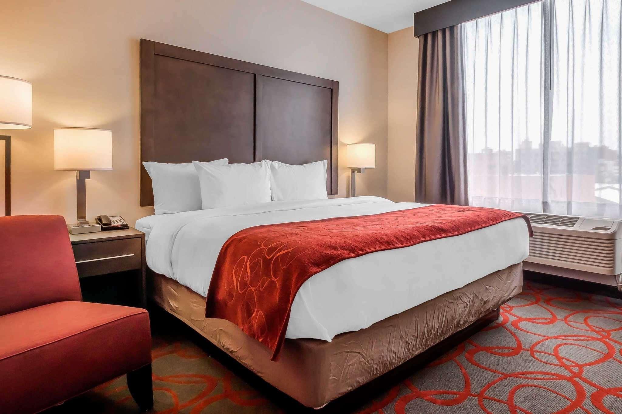 Comfort Inn&Suites near Stadium New York Eksteriør bilde