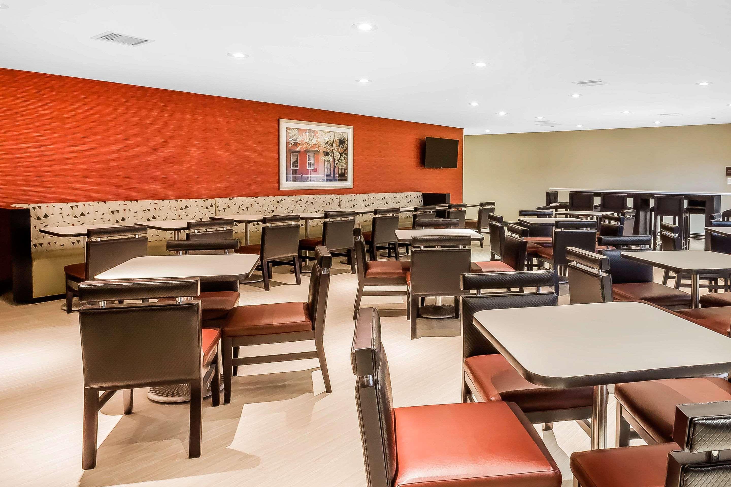 Comfort Inn&Suites near Stadium New York Eksteriør bilde