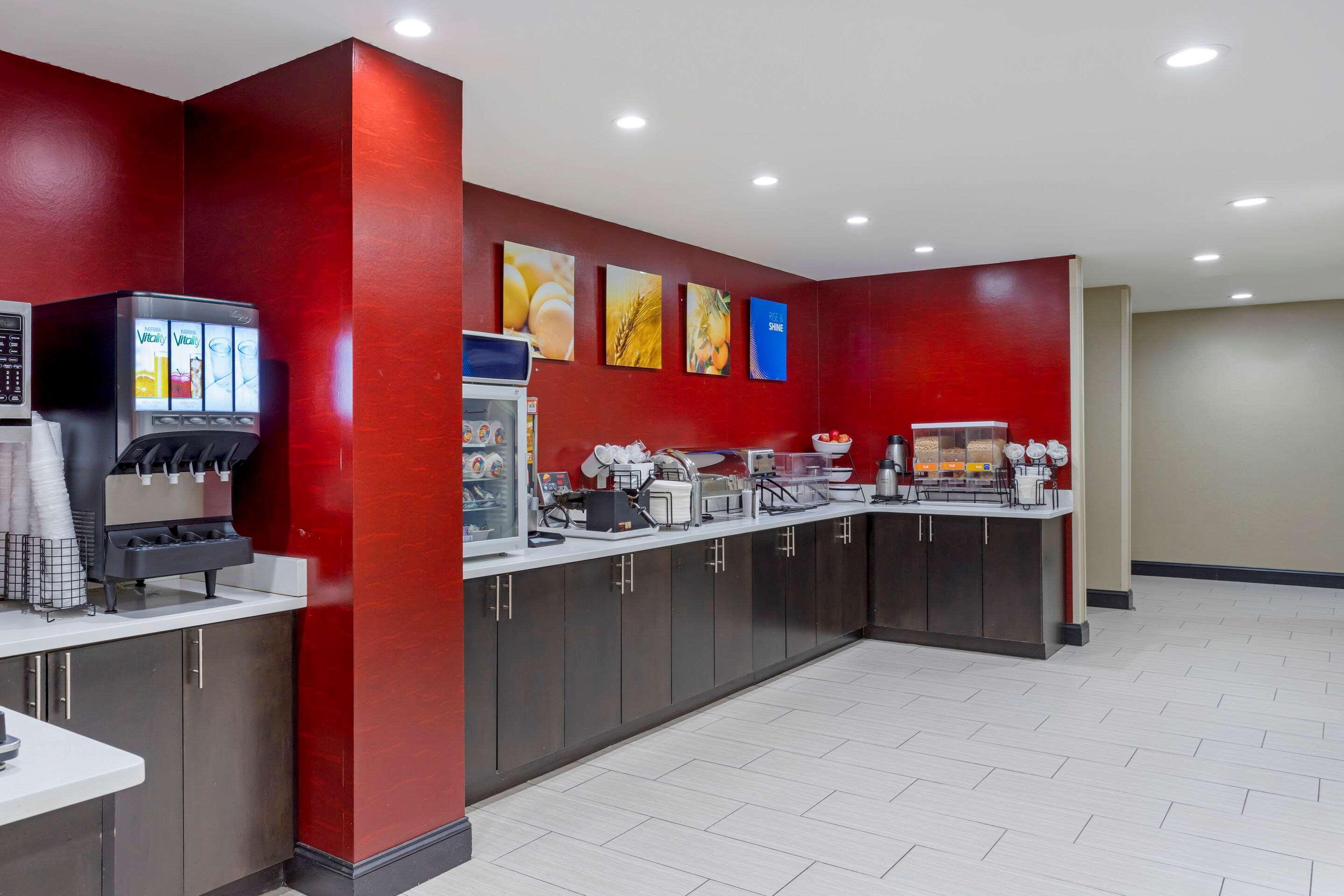 Comfort Inn&Suites near Stadium New York Eksteriør bilde