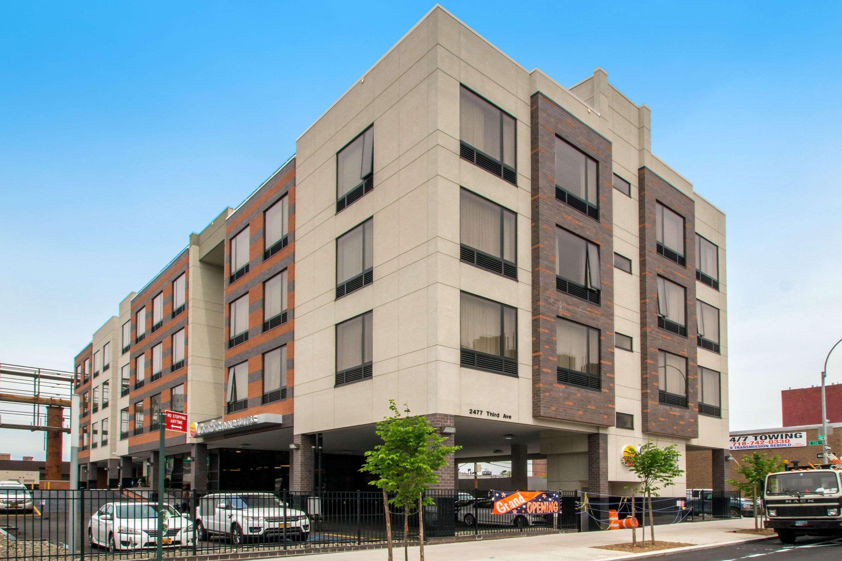 Comfort Inn&Suites near Stadium New York Eksteriør bilde