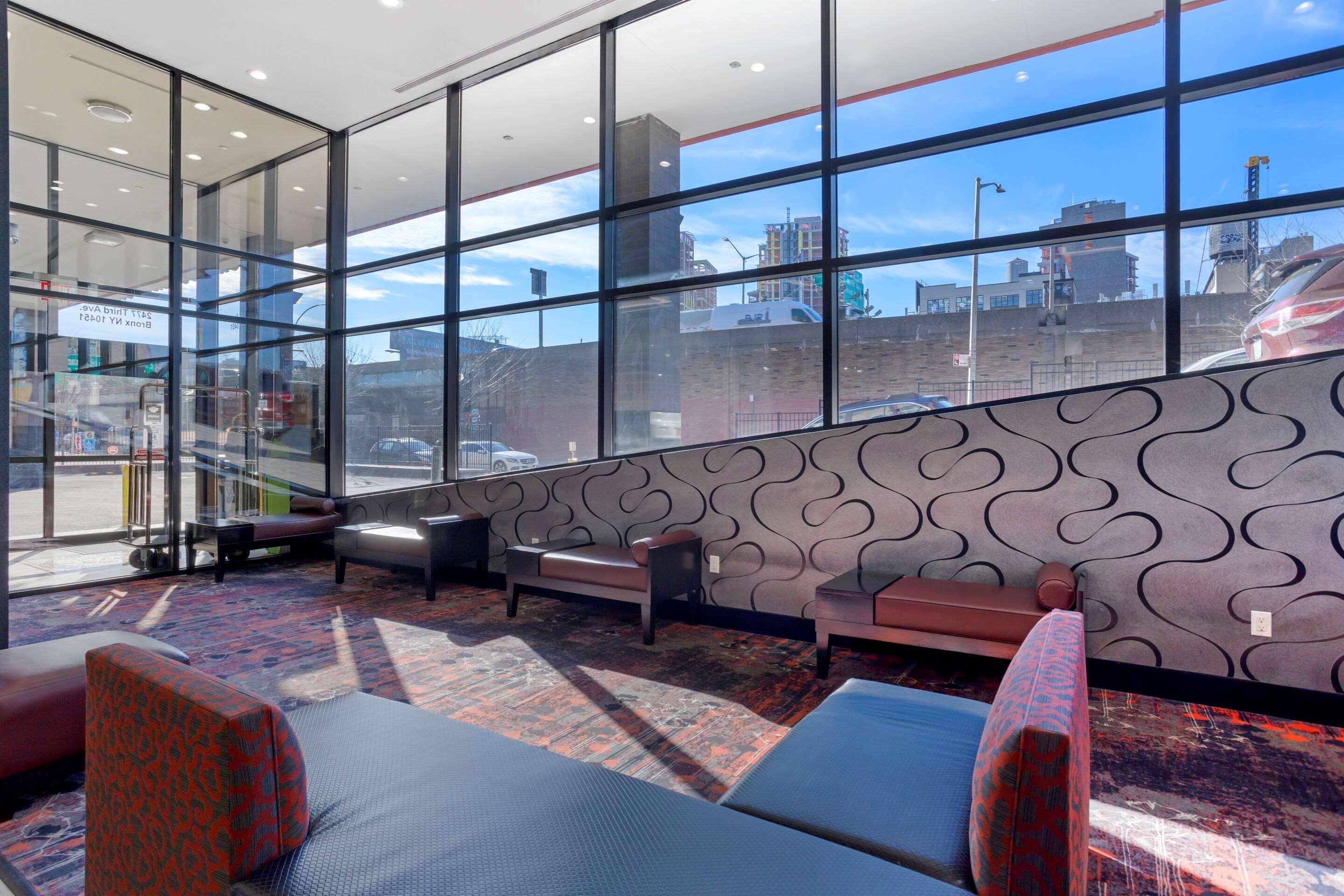 Comfort Inn&Suites near Stadium New York Eksteriør bilde